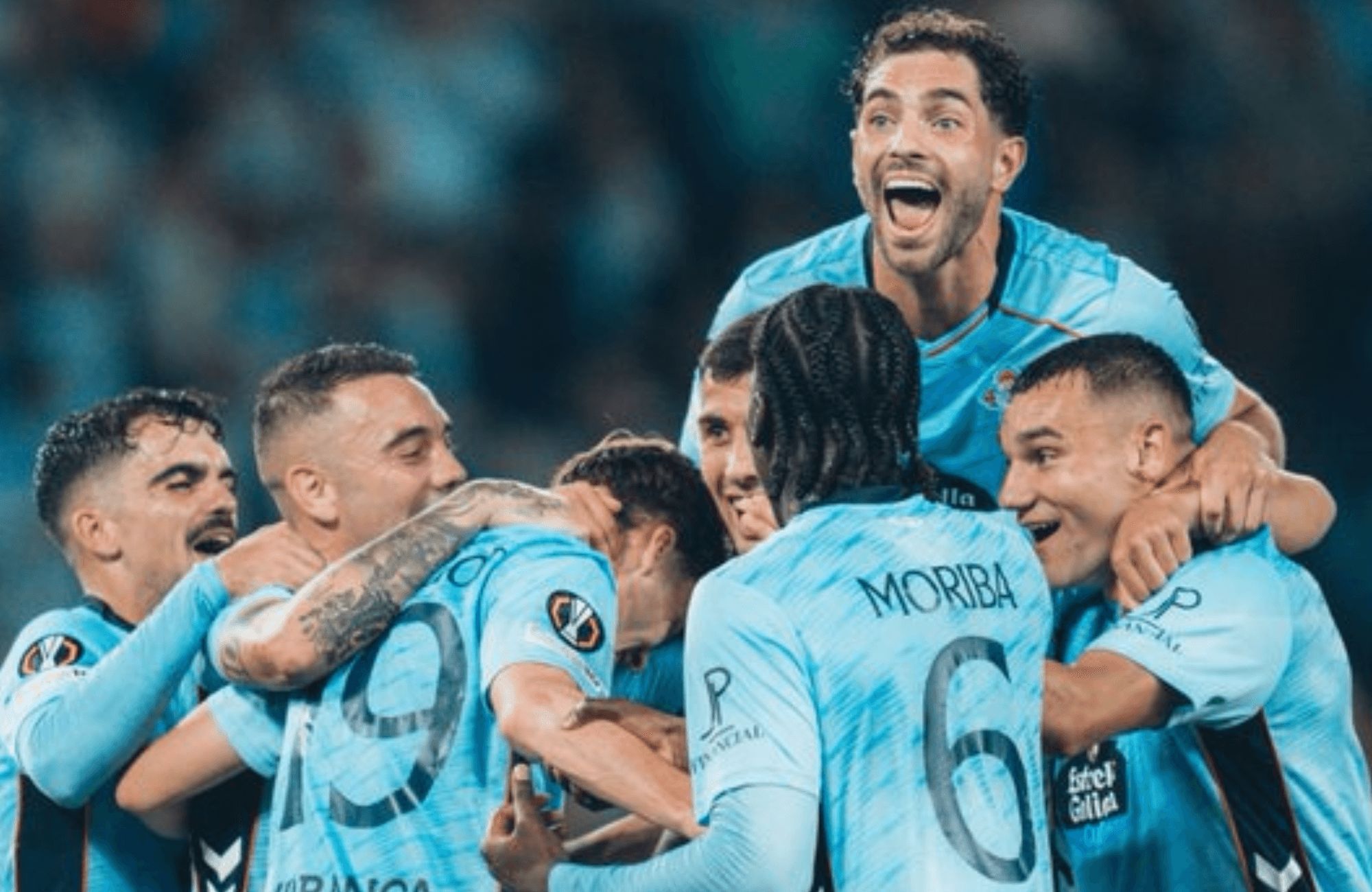  Celebración ante el PAOK.