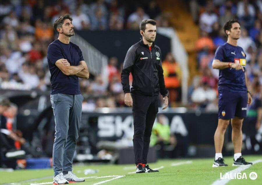 Veljko Paunovic en Mestalla. (Foto: LALIGA)