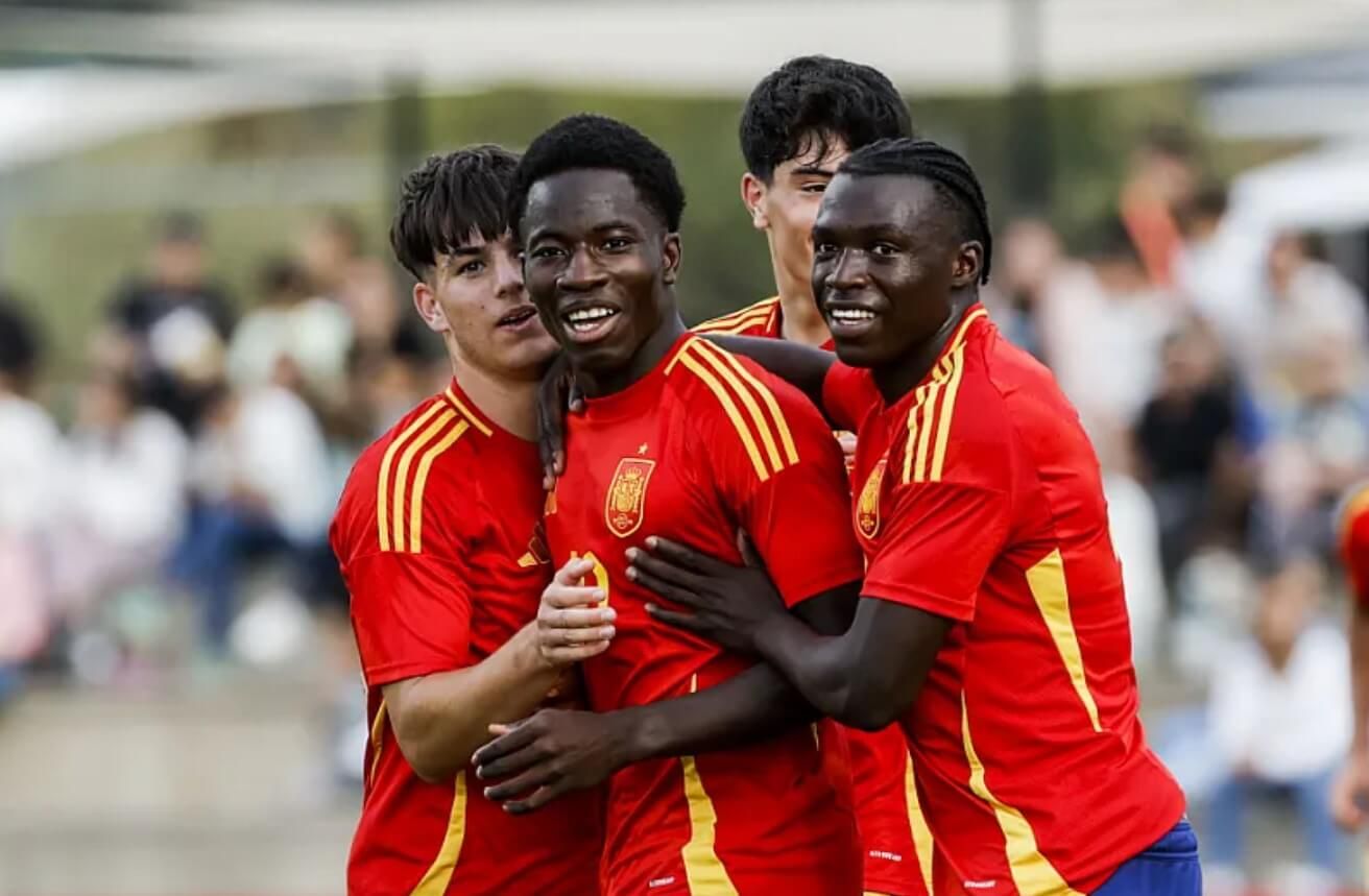  Ebrima Tunkara celebra un gol en el Andorra-España sub 17.