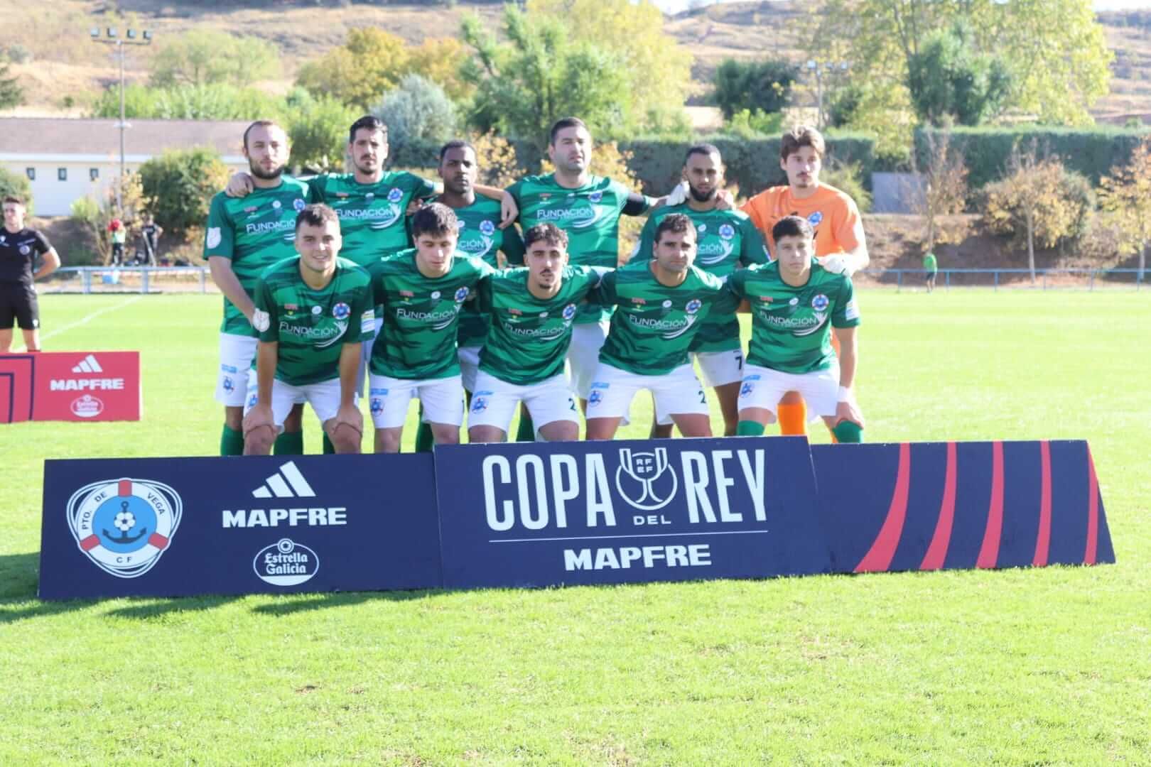  El once del Puerto de Vega en el partido de vuelta ante el Alberite.
