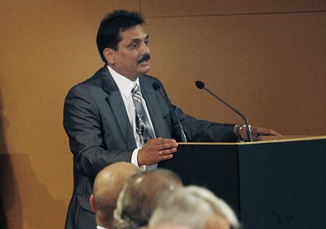  El presidente de Inversiones Dalport, Víctor Vicente Bravo, durante su intervención