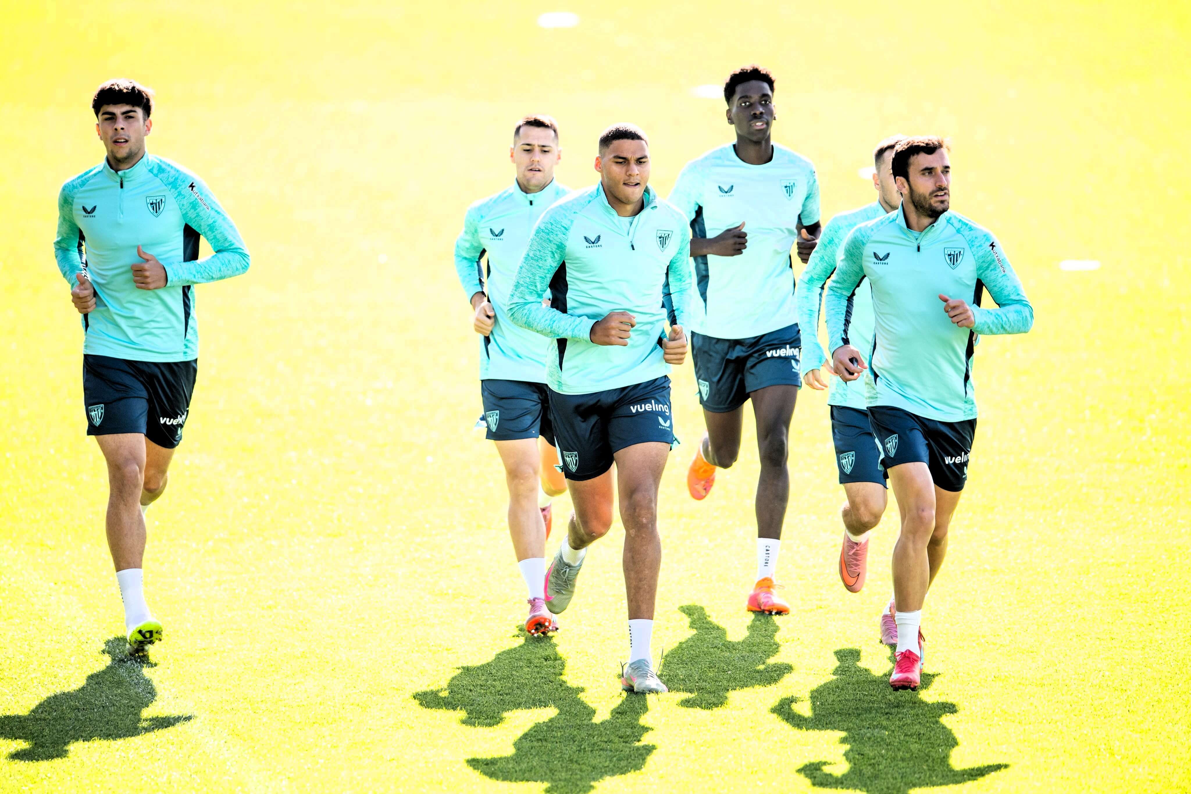  El equipo vizcaíno trabaja con fuerza en Lezama.