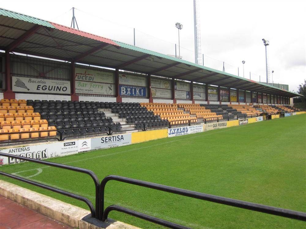  Estadio La Florida, campo del Club Portugalete.