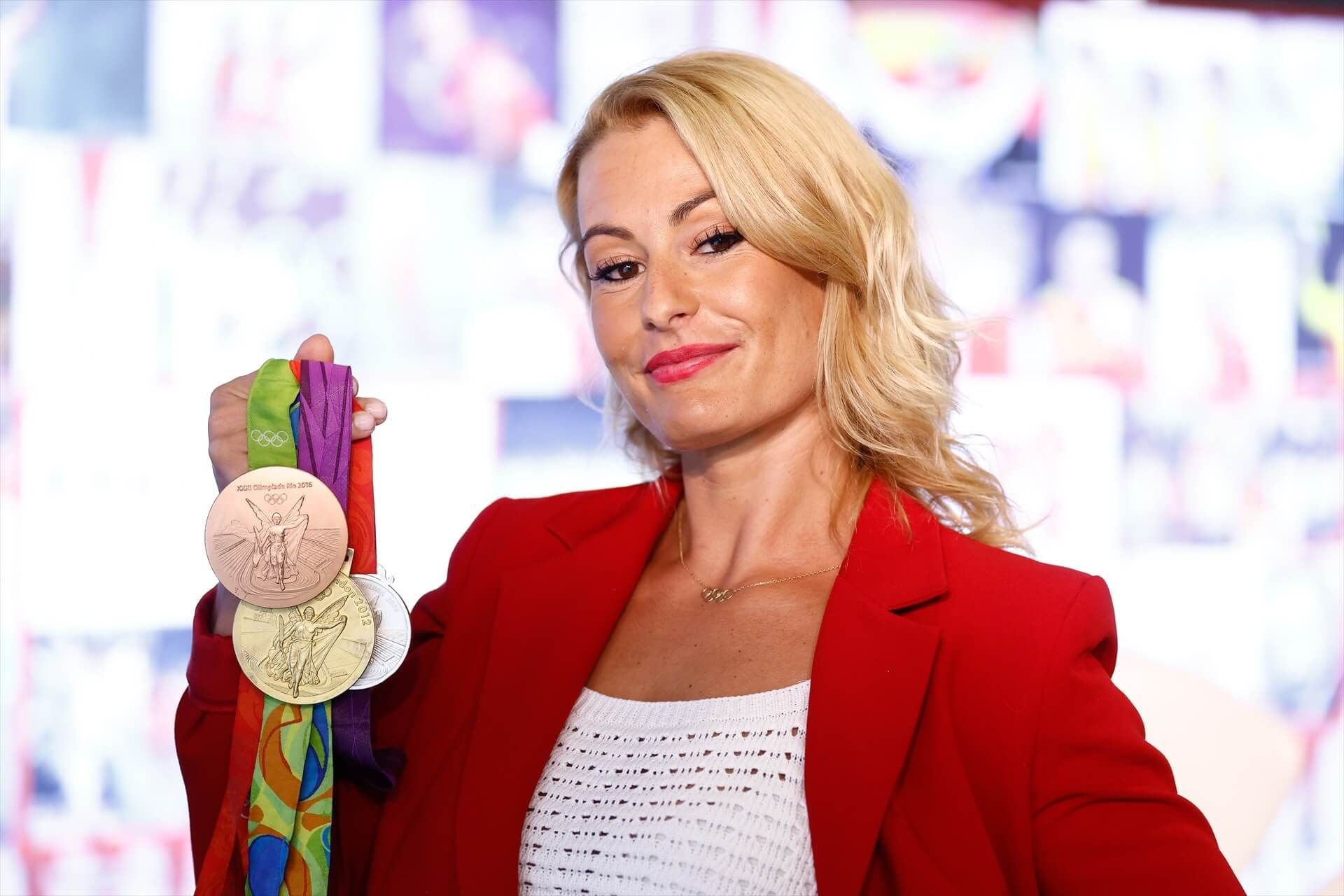  Lydia Valentín con sus medallas en los Juegos