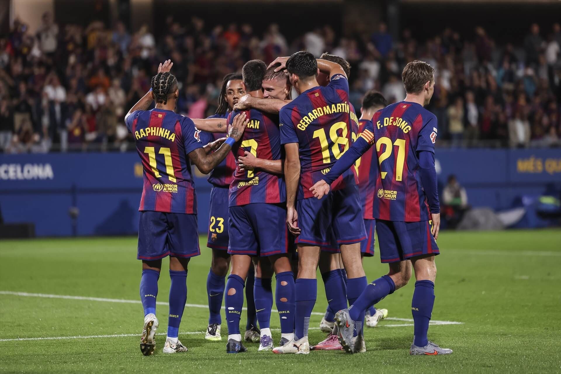  europapress_6972770_ferran_torres_of_fc_barcelona_celebrates_goal_with_teammates_durin.jpg