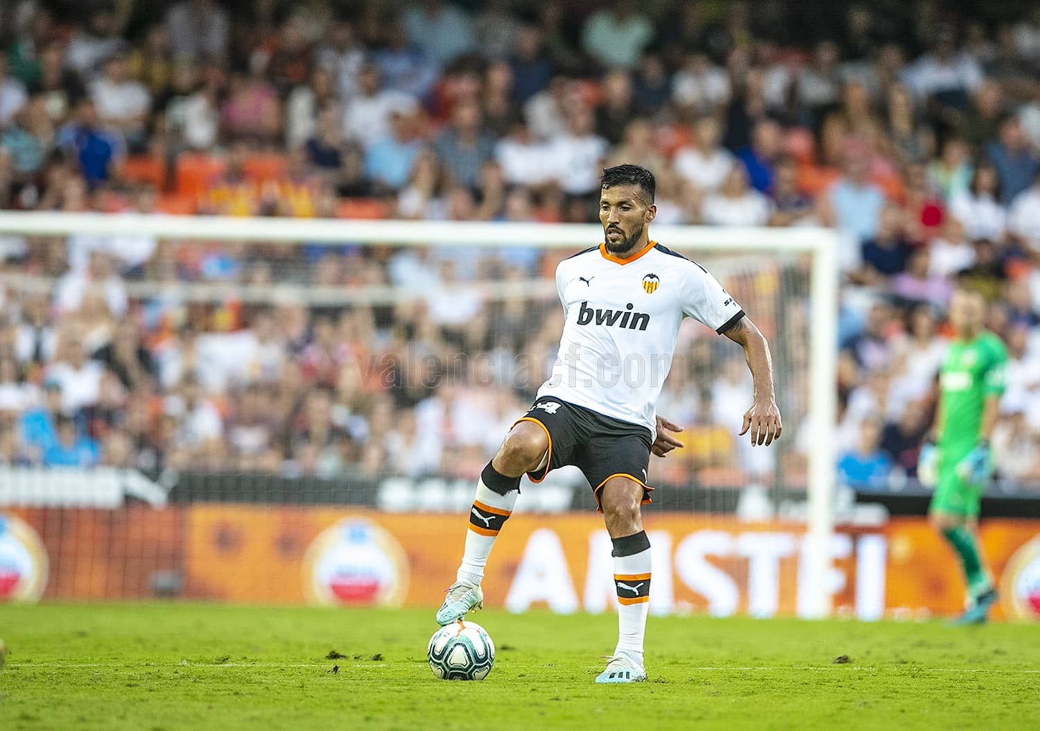  Ezequiel Garay en su último año en el Valencia CF
