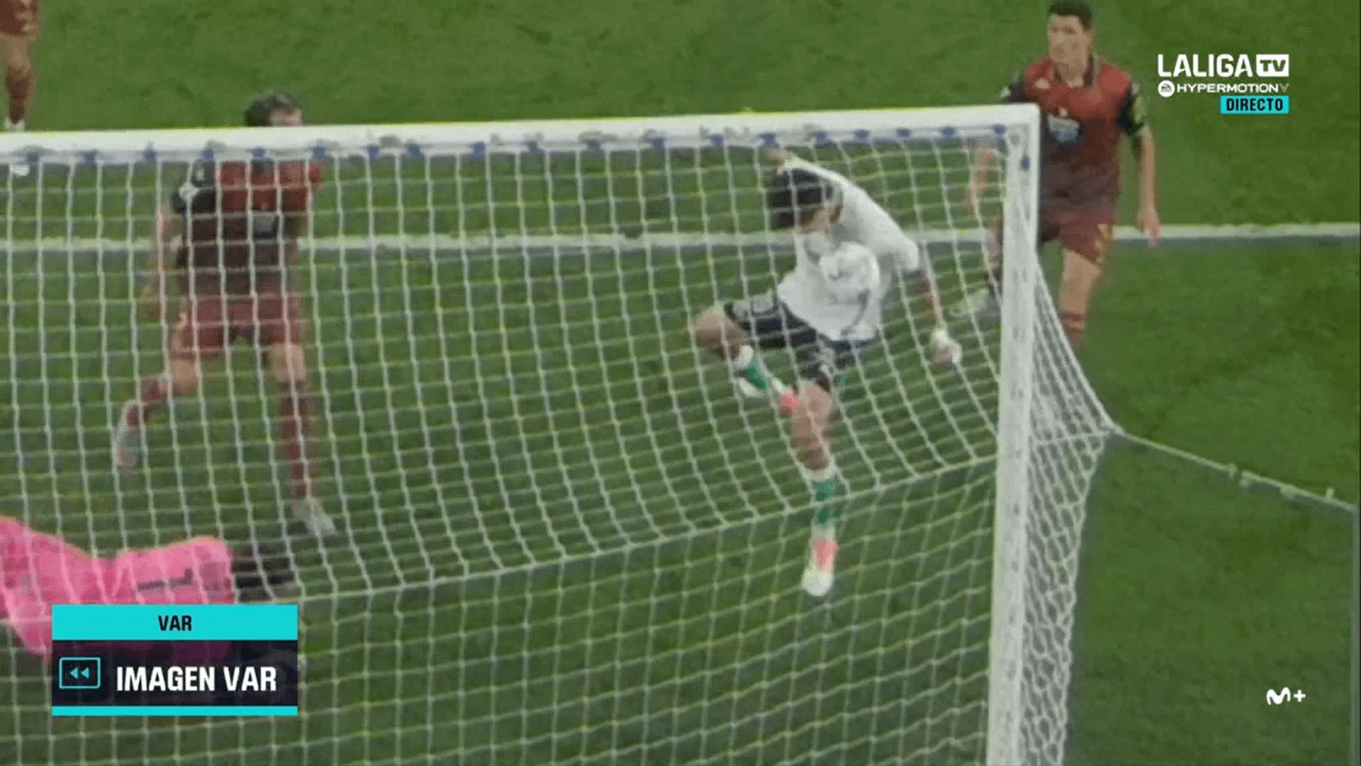  La toma que acaba con las dudas con el gol de Facu González en el Racing-Dépor.