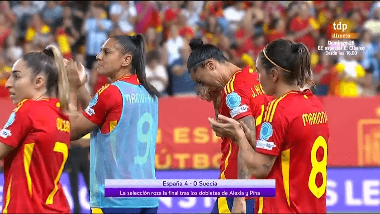 Jenni Hermosos se emociona en su regreso con España. (Teledeporte)