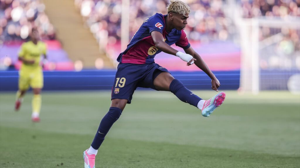 Lamine Yamal en un partido con el FC Barcelona