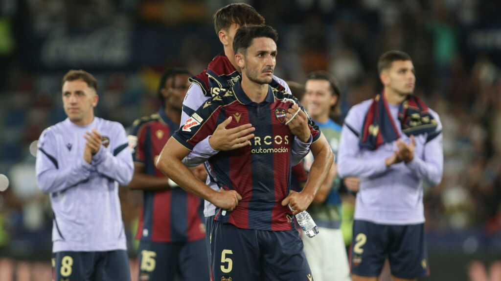 Elgezabal tras el Levante - Real Madrid (Fuente: Cordon Press)