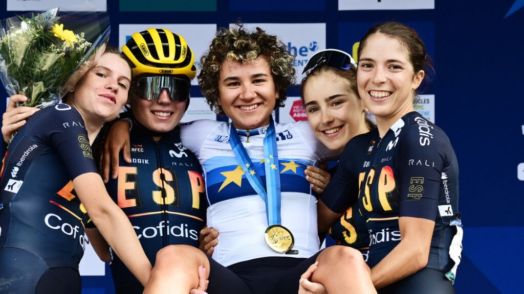  Paula Ostiz y sus compañeras ('X' Eurosport.es)