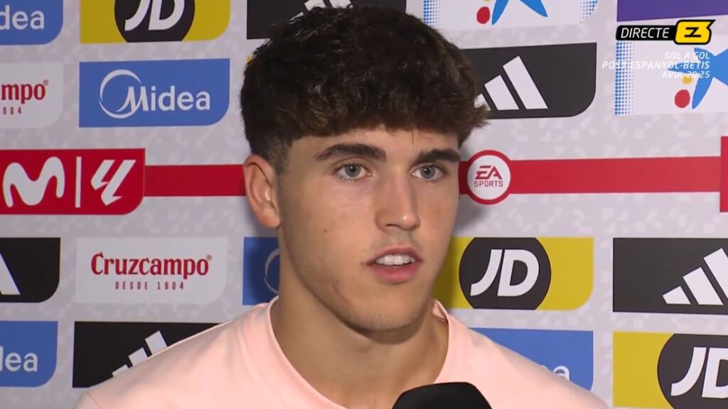  Pau Cubarsí habló con los medios tras el Sevilla - Barcelona (Captura: Esport3).