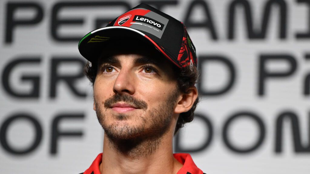 Pecco Bagnaia volvió a hacer público que no está contento con su Ducati (foto: Cordon Press).