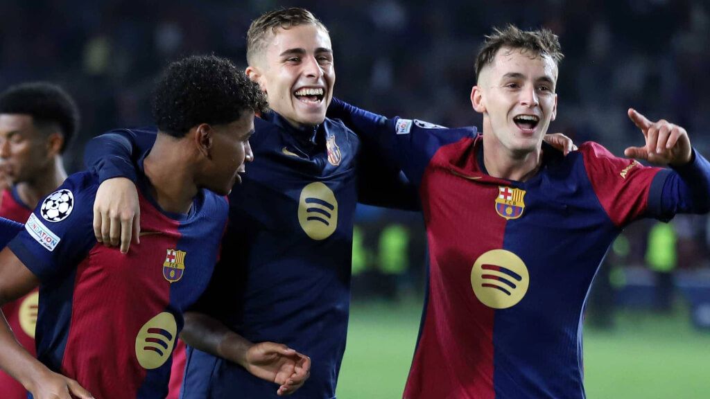  Lamine Yamal, Fermín López y Marc Casadó (Cordon Press)