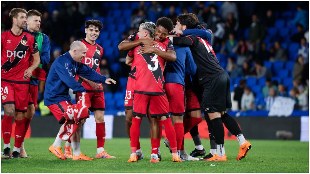  El Rayo Vallecano celebra una victoria en Vallecas. (EFE)
