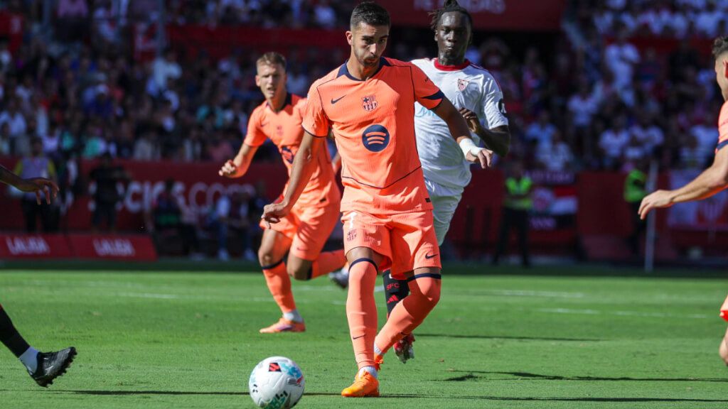  Ferrán Torres con el FC Barcelona frente al Sevilla (Cordon Press)