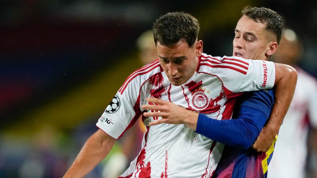 La expulsión de Ezze con Marc Casadó (EFE)