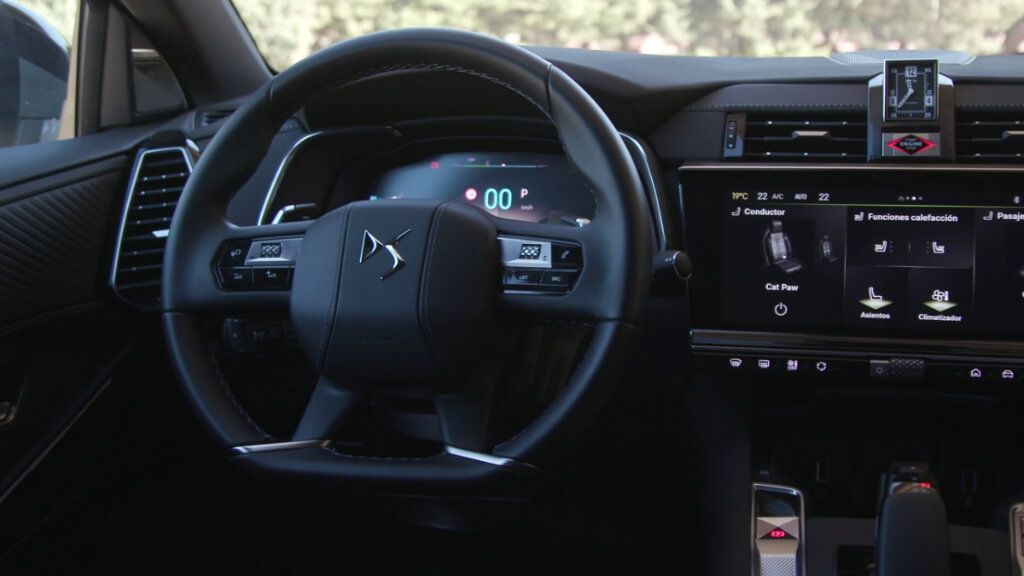 Gonzalo Serrano prueba el SUV híbrido más 'premium' del mercado