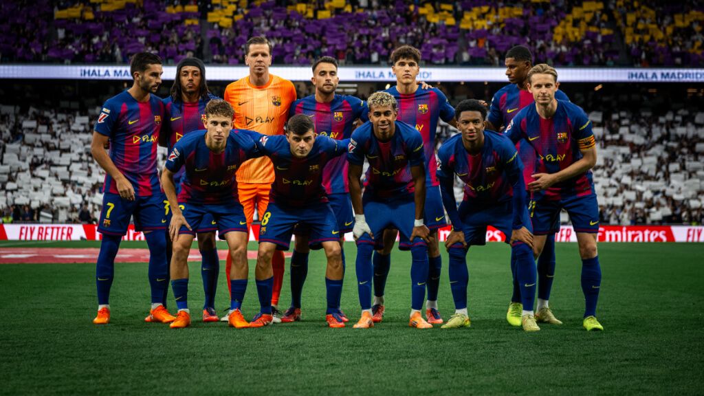 El once del Barcelona ante el Real Madrid en el Clásico del Santiago Bernabéu (foto: FCB X).
