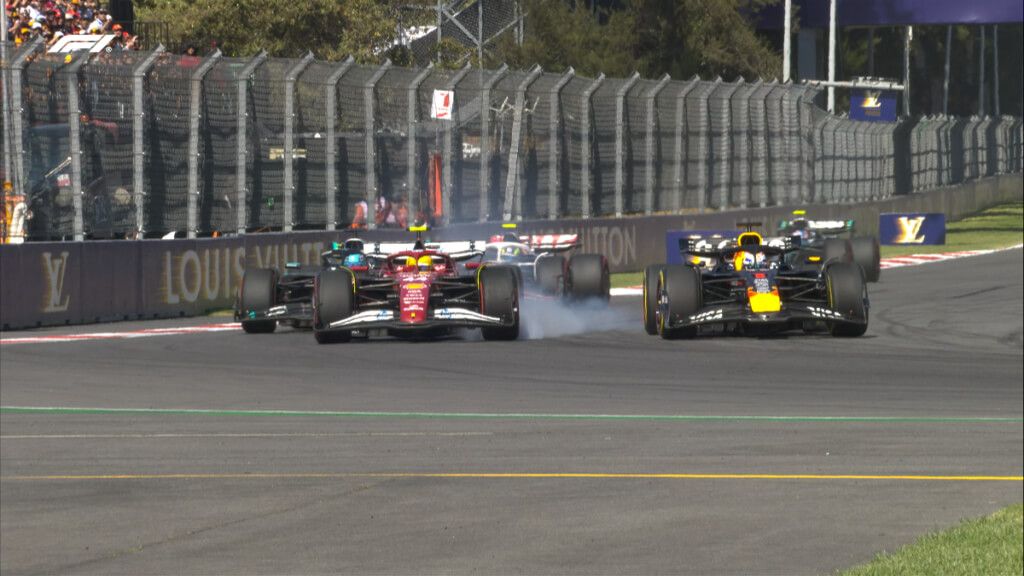  Lewis Hamilton y Max Verstappen, en México.