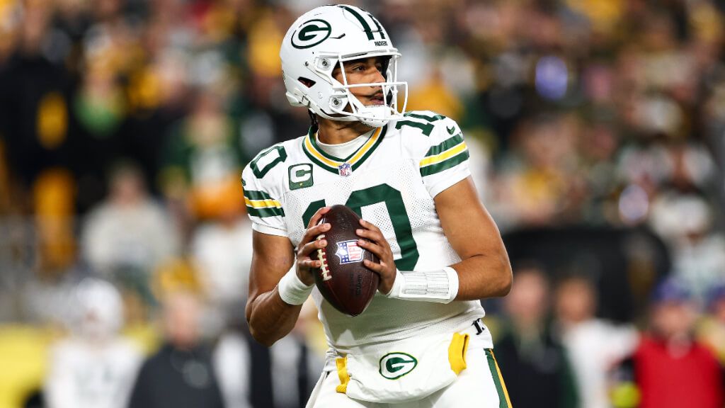  Jordan Love, quarterback de los Packers, en el partido ante Steelers