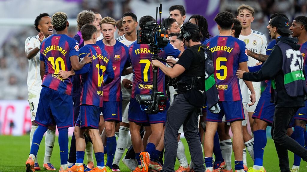 La pelea en el final del Clásico (Cordon Press)