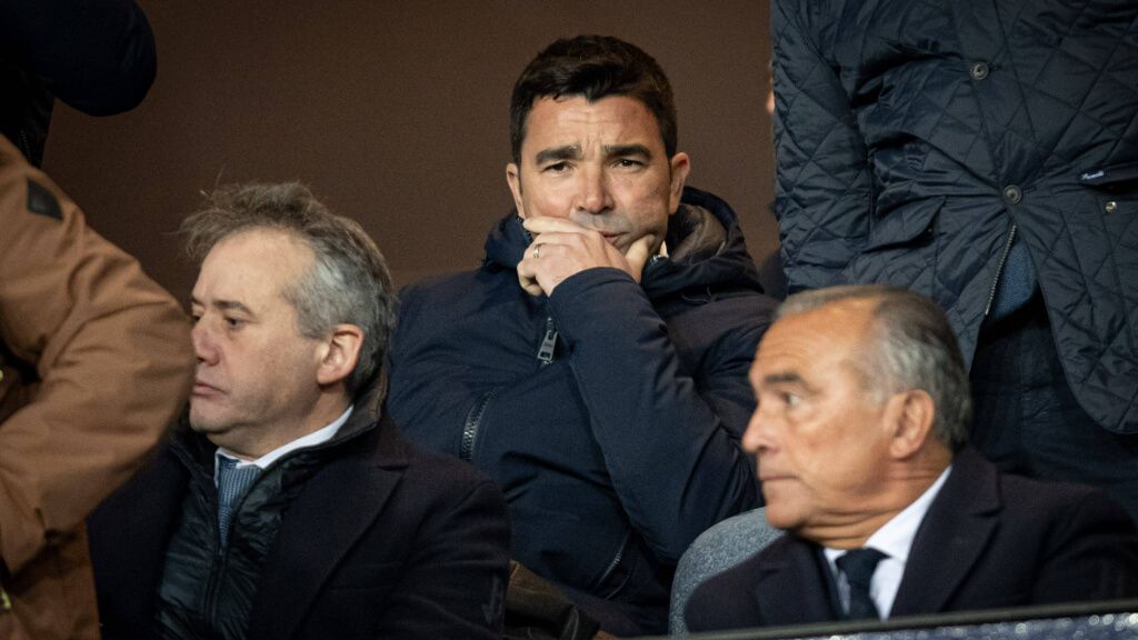 Deco viendo un partido del FC Barcelona (Cordon Press)