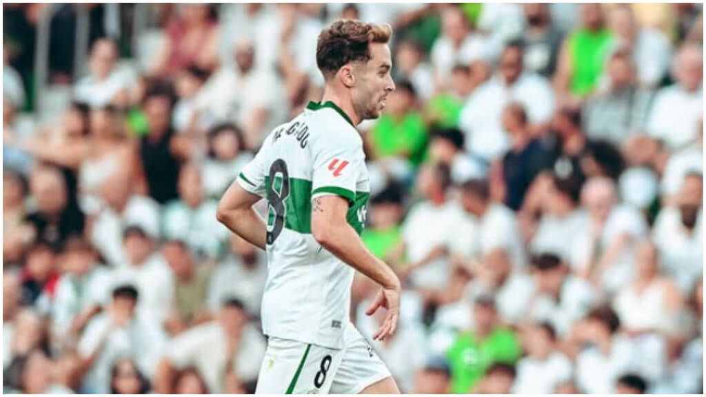 Marc Aguado, jugador del Elche CF. (@marcaguado8)