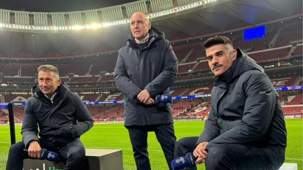  Álvaro Benito, junto a Maldini y Carlos Martínez (Instagram)