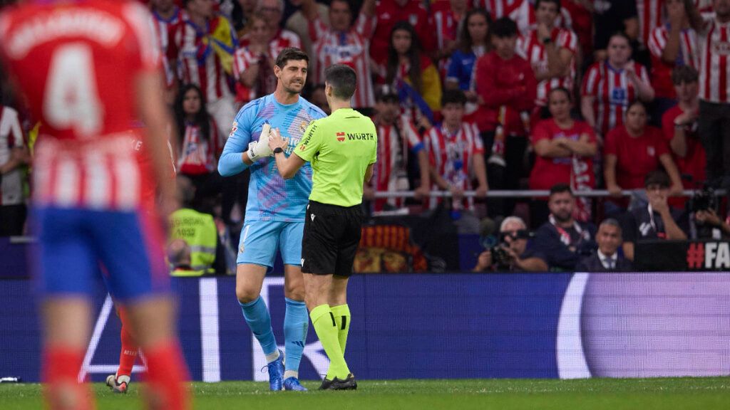  Courtois en el último derbi en el Metropolitano (Cordon Press)