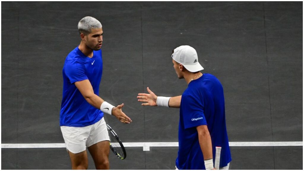  Carlos Alcaraz y Jakub Mensik en la Laver Cup 2025. (@LaverCup)