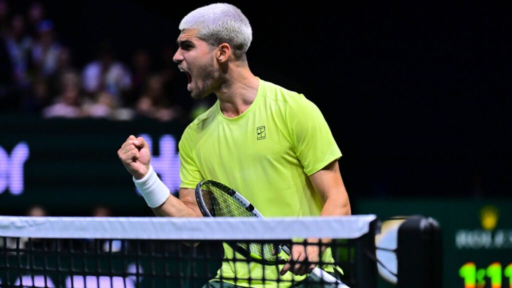  Carlos Alcaraz celebrando un punto ante Cameron Norrie en el Master 1000 de París (Cordon Press)