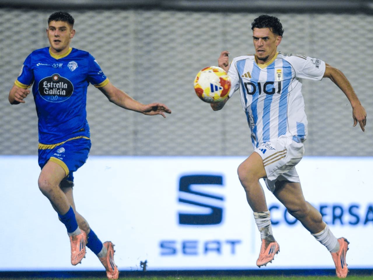 Javi López ante el Ourense.