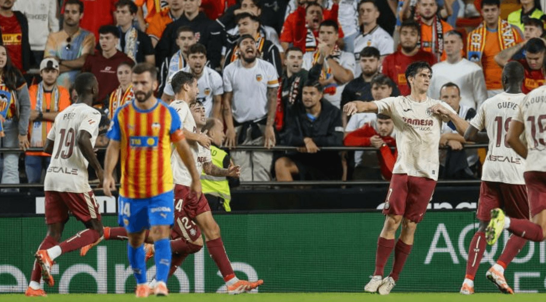  Gayà pitado ante el VIllarreal CF