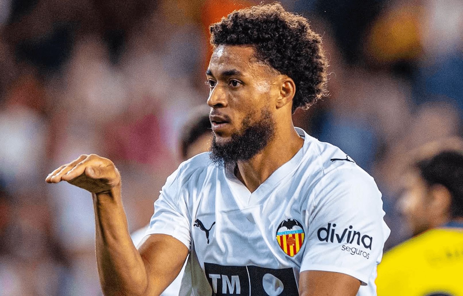  Gol de Arnaut Danjuma al Oviedo