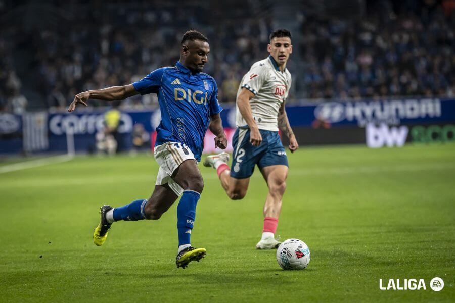 Hassan, durante el Real Oviedo - Espanyol.