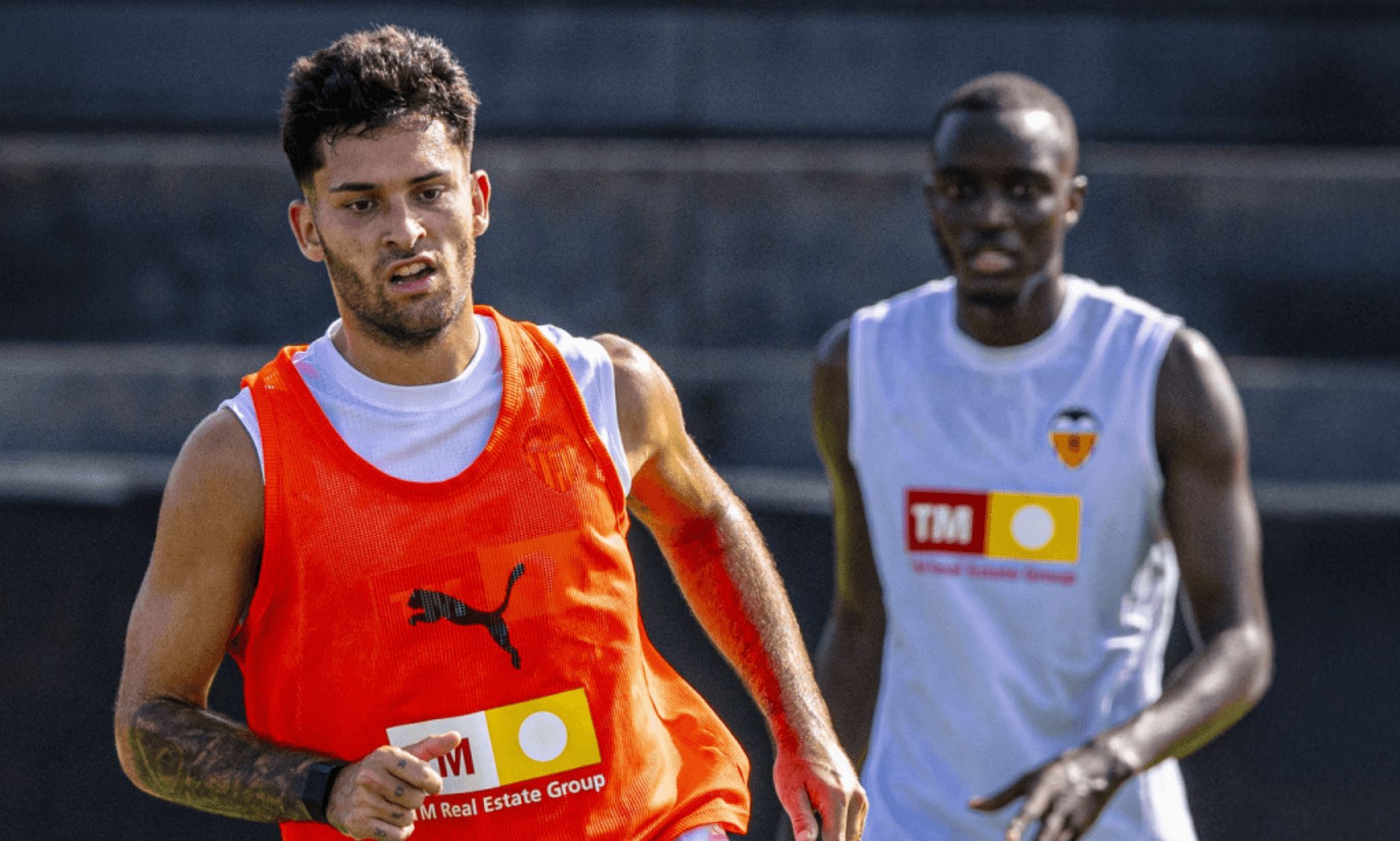  Hugo Duro y Diakhaby, dos de los jugadores del Valencia CF que estuvieron en Paterna