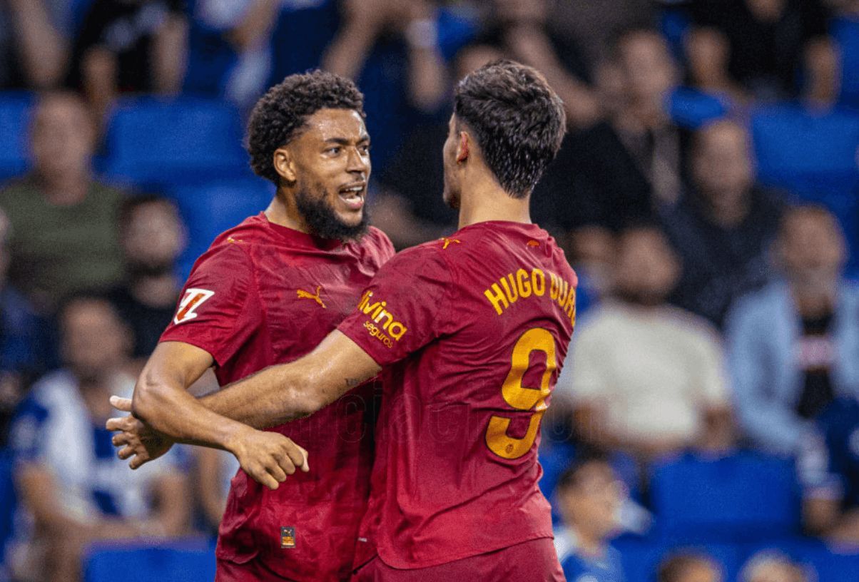 Arnaut Danjuma y Hugo Duro ante el Espanyol