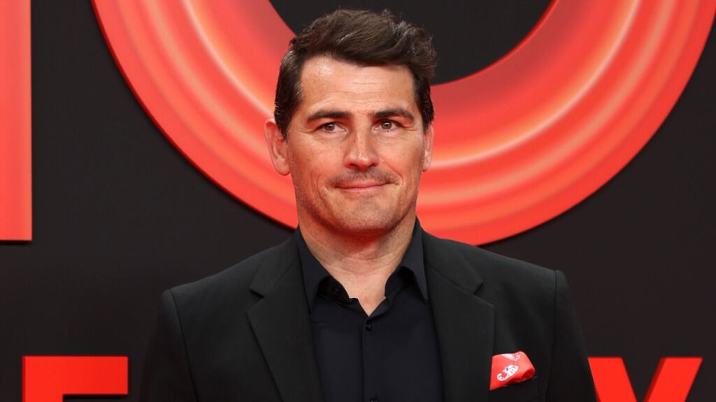  Iker Casillas en una alfombra roja (Europa Press)