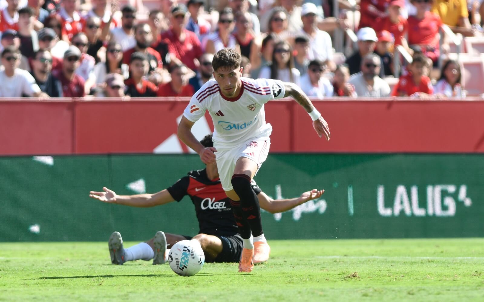  Carmona, ante el Mallorca.