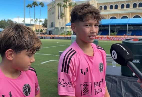  Benja Suárez atiende a ElDesmarque en el IX LALIGA FC Futures Internacional.