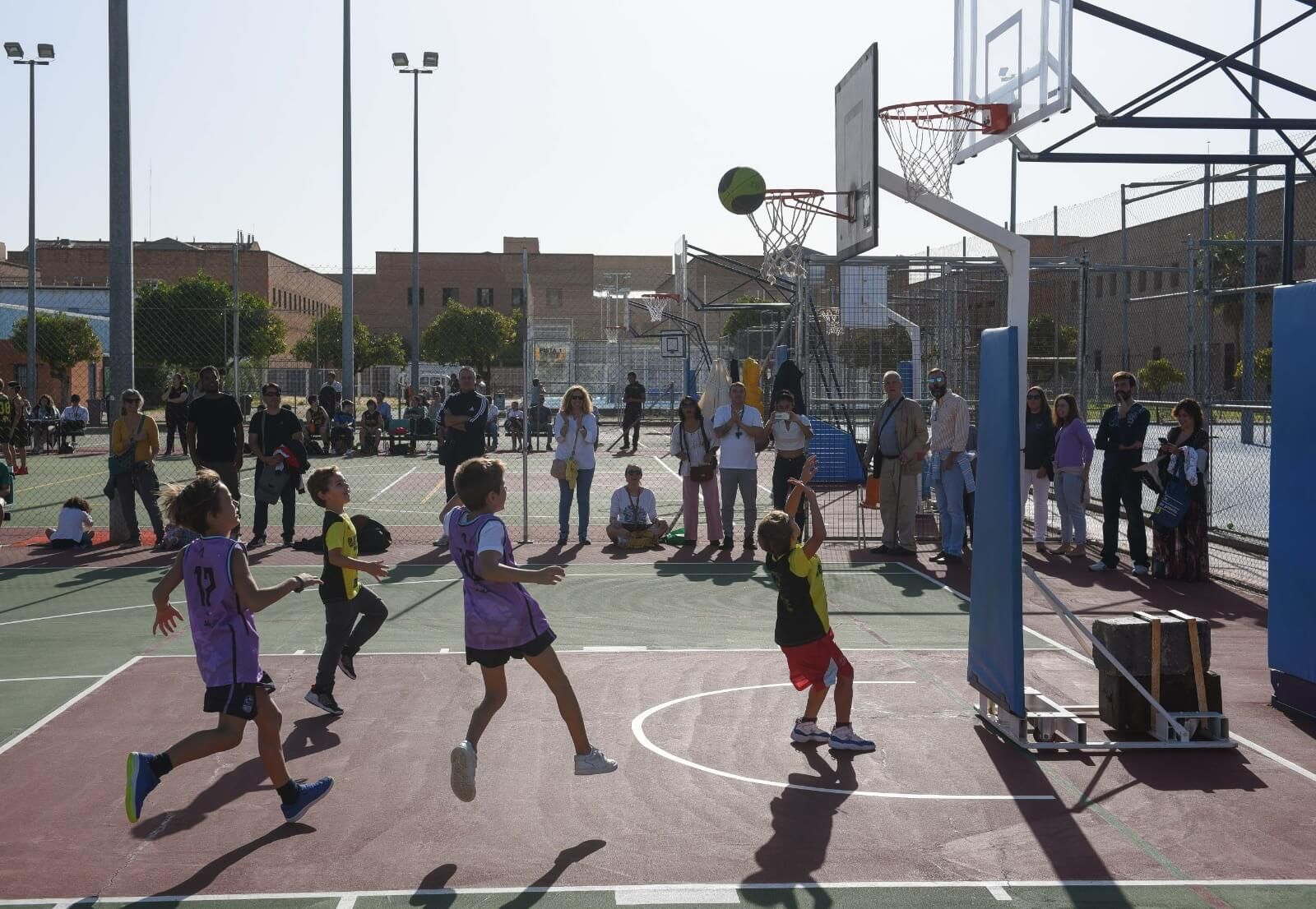 El baloncesto es una de las ligas que comenzará el fin de semana del 7-9 de octubre.