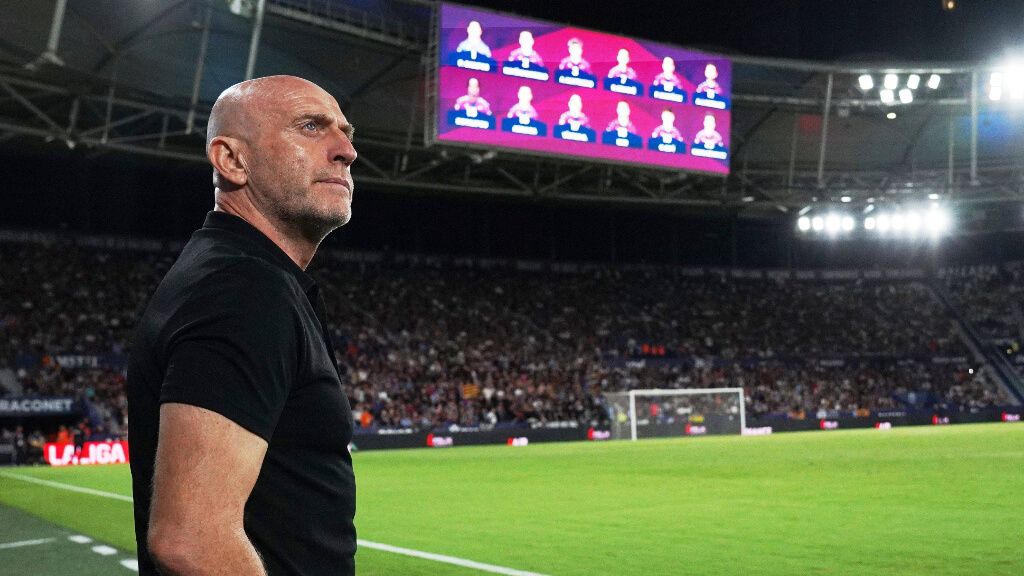  Julián Calero en un partido del Levante