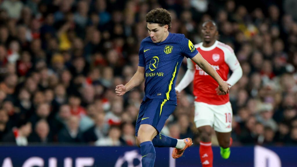  Julián Álvarez durante el Arsenal - Atlético de Madrid (Fuente: EFE)