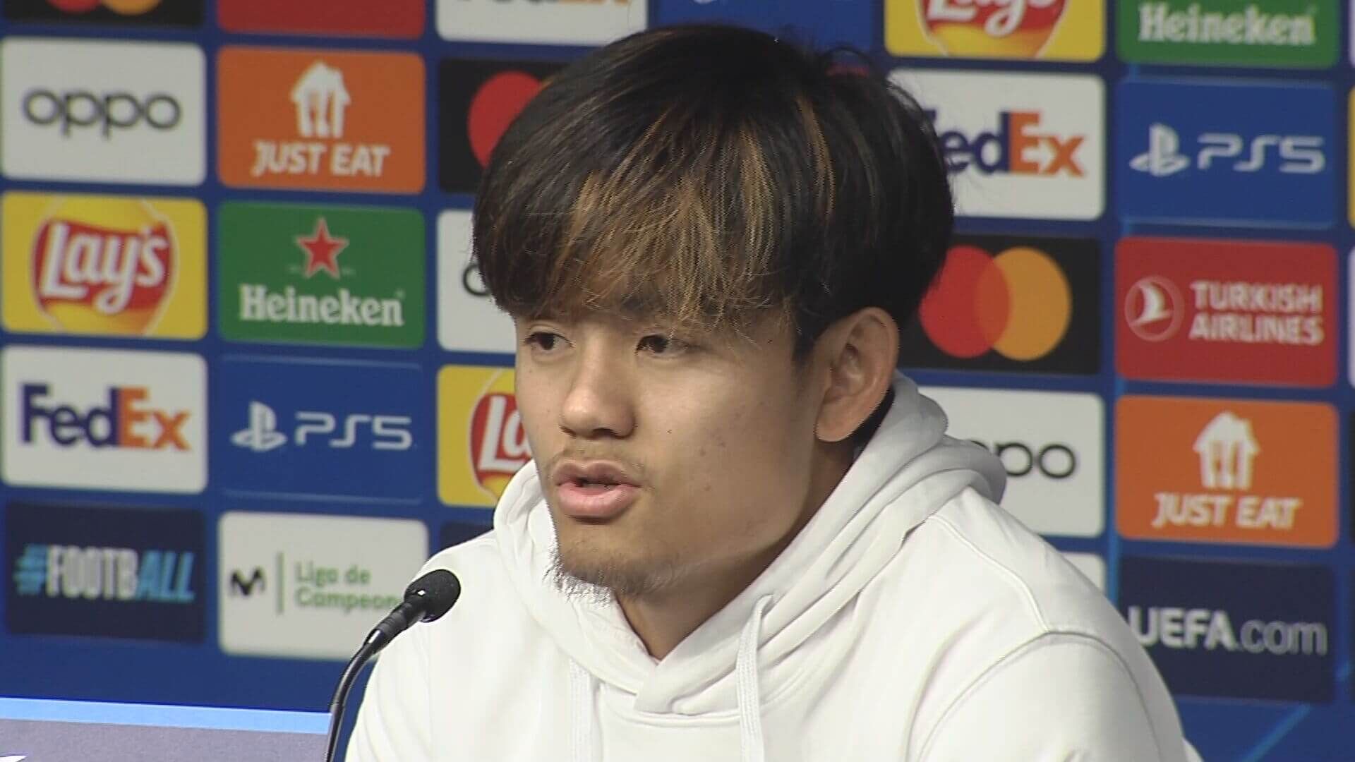  Take Kubo, en sala de prensa.