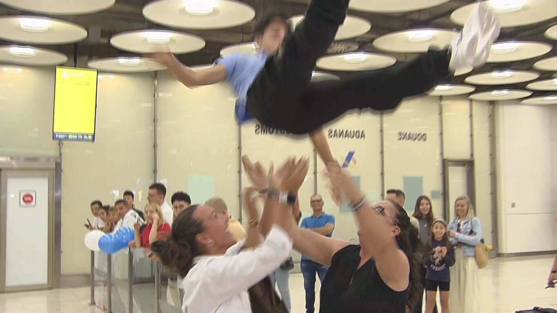 La llegada de María Pérez a España tras los Mundiales de Tokio