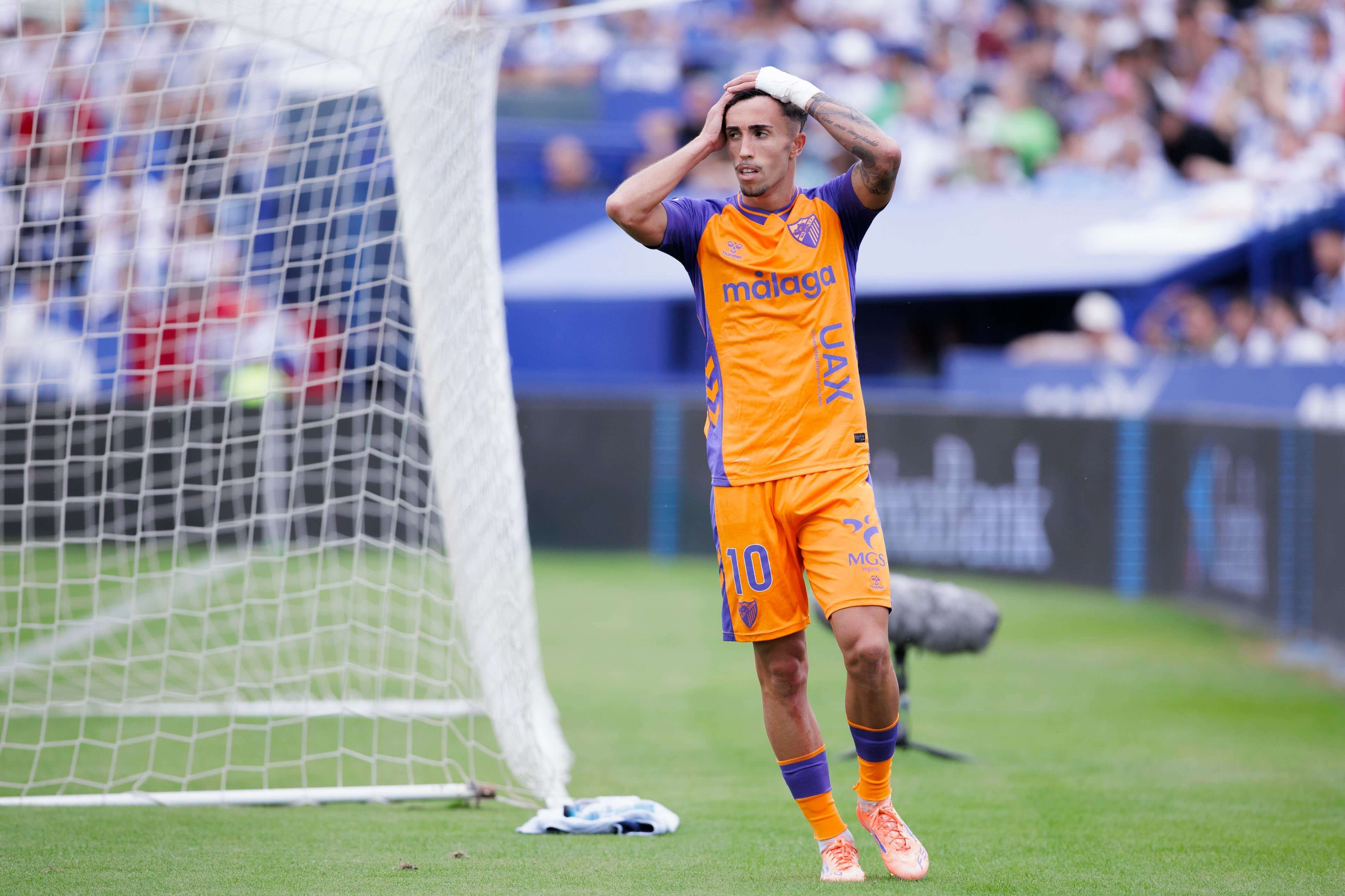 David Larrubia se lamenta de una ocasión en el Leganés-Málaga.