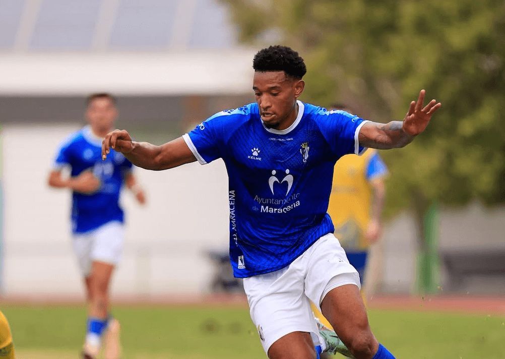 Lester Hayes se queda fuera