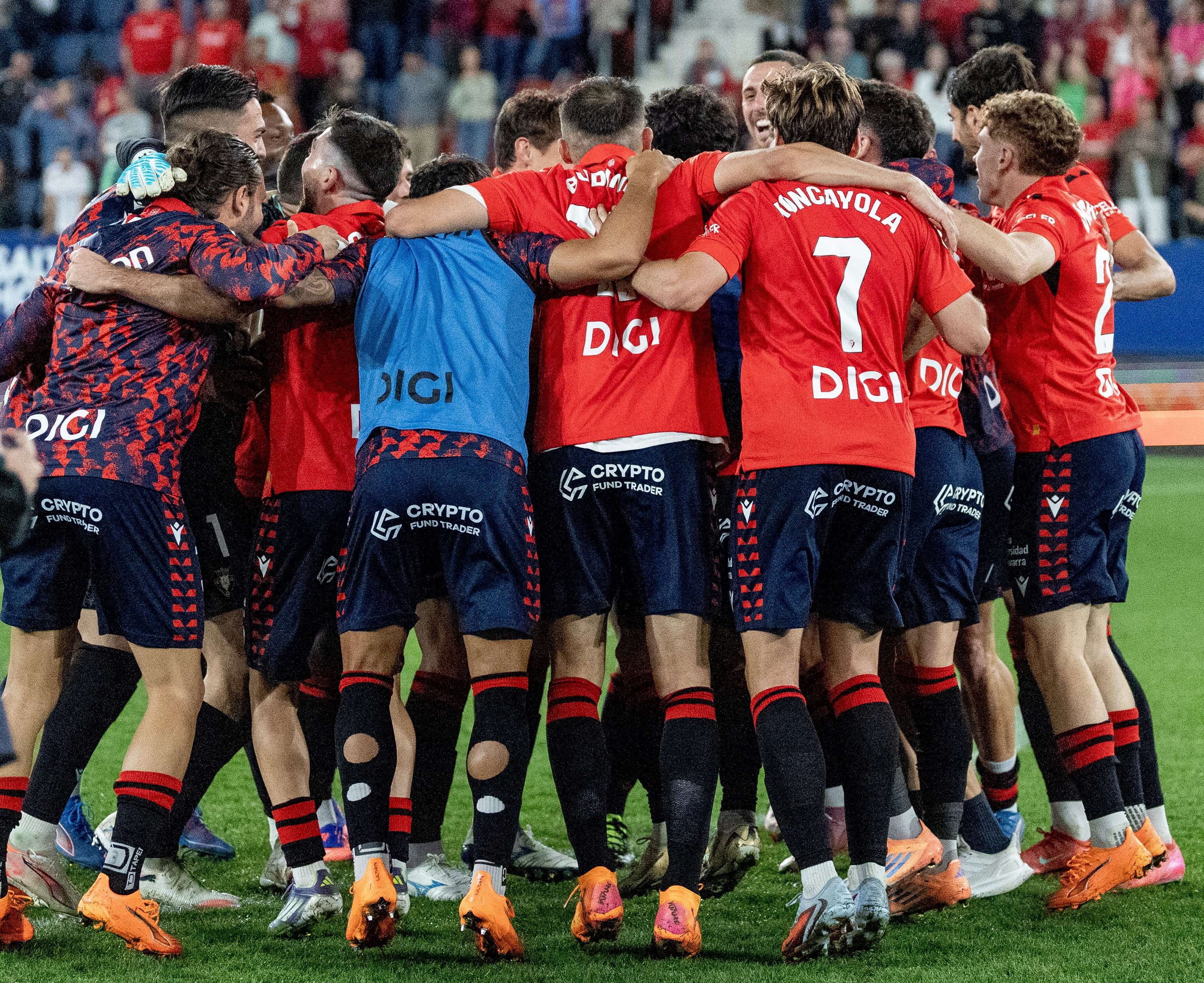  Los jugadores de Osasuna celebran la victoria frente al Getafe.