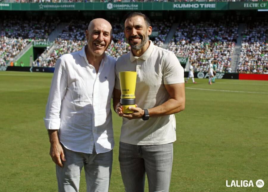Manu y Eder Sarabia, antes del empate del Athletic Club ante el Elche.